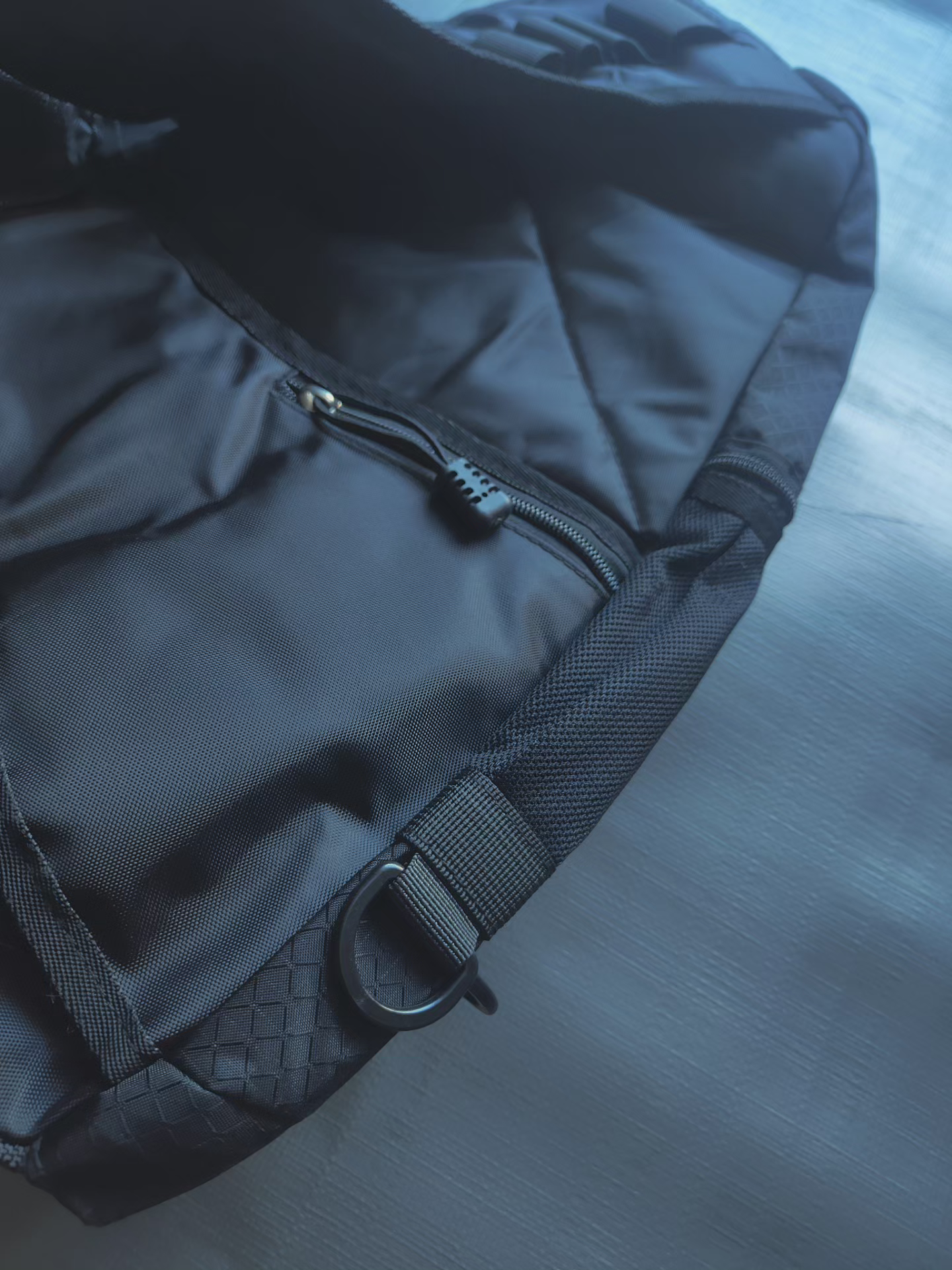 Oakley slingbags