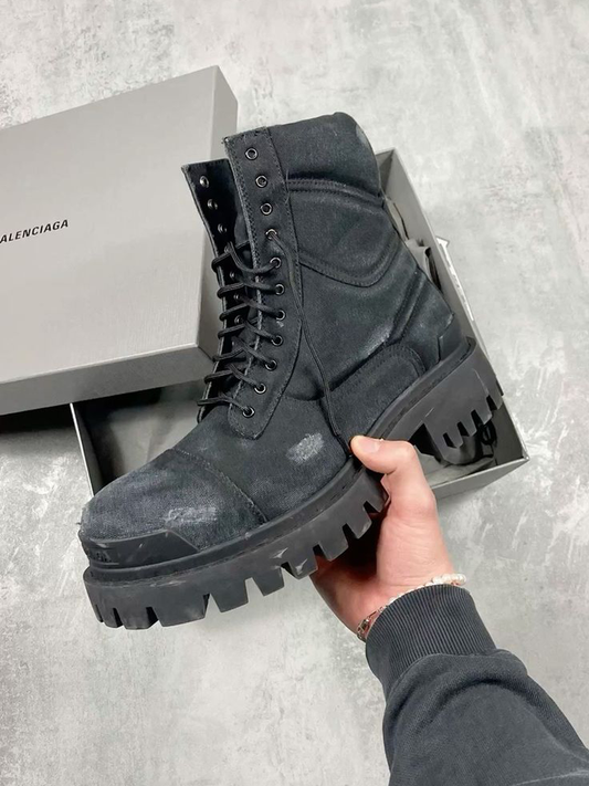 Balenciaga strike boots